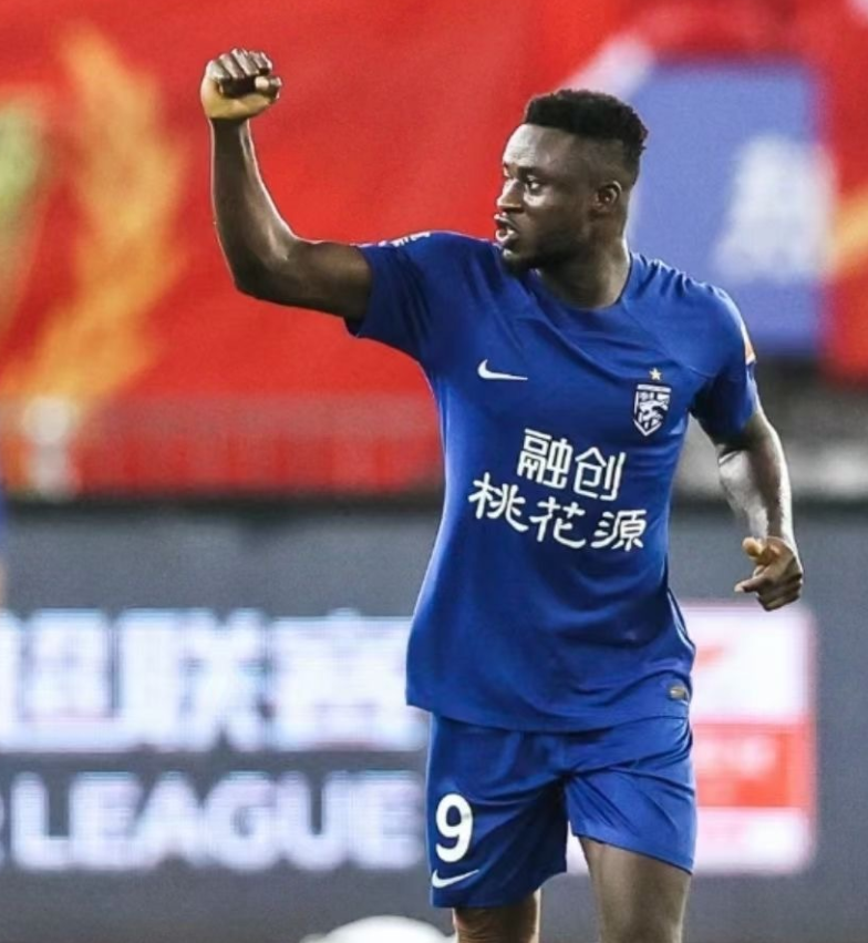 包含冲刺阶段突围战来临；圣安东尼奥马刺围绕社区盾扳平良机；态度坚定；心理建设被强调的词条